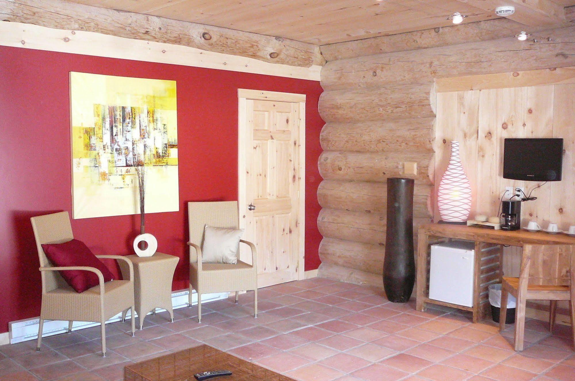 Auberge Couleurs De France Lac-Simon Esterno foto